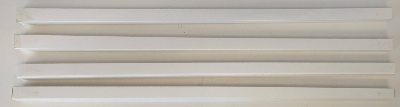 ROMWISH T8 3' LED Bulb Tubes Lamps SWT81218A2090 Intertek 5024787 4pk 
