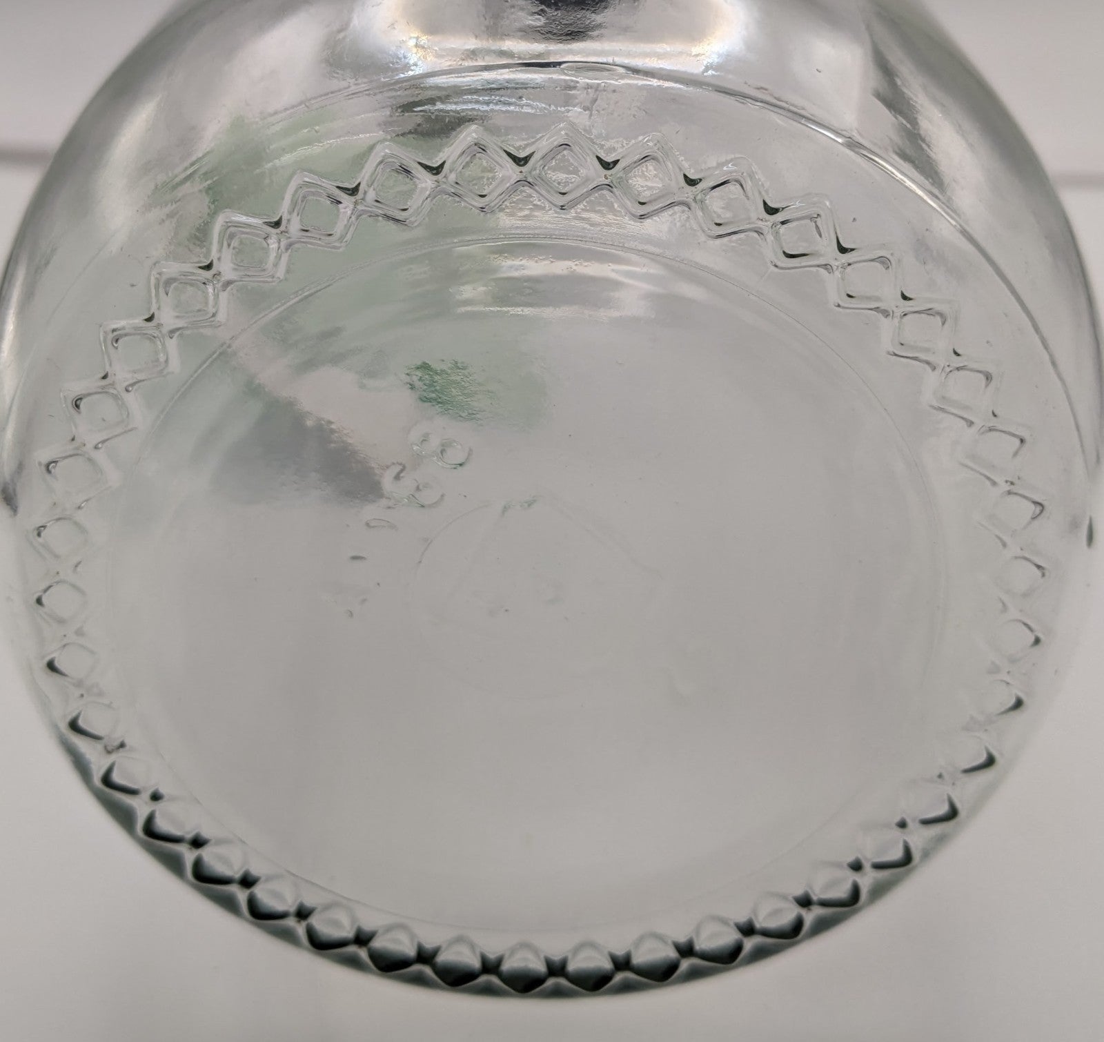 ACC Growler with Lid 10"H x 5"W Just Below Handle 4" Base with Raised A1168 25